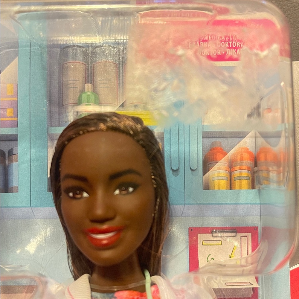 Barbie - Picture 8 of 8